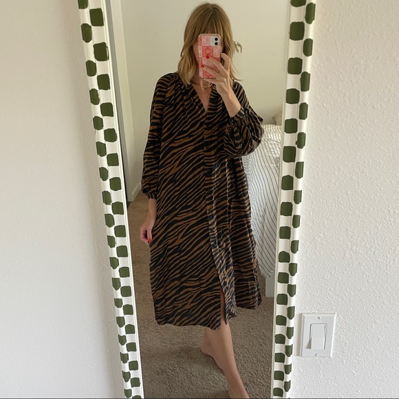 & Other Stories Tiger Print Dress - Picture 4 of 8